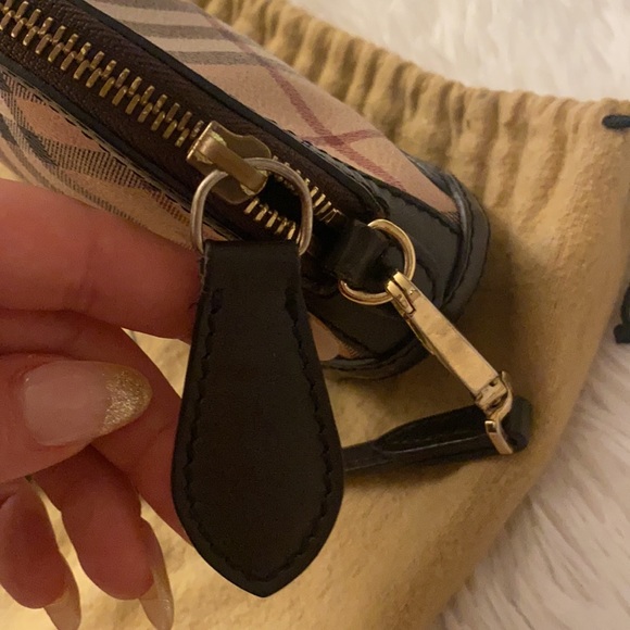 Burberry bag - Picture 5 of 8